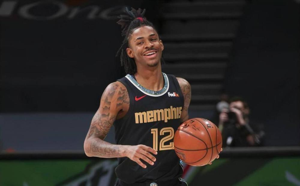  莫兰特超远压哨绝杀灰熊一分险胜马刺惊心动魄